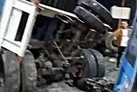 Lagi dan Lagi Truk Kontainer Diduga Alami Rem Blong dan Seruduk Truk Lainnya di Gerbang Tol Ciawi 2