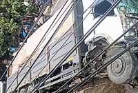 Truk Bermuatan TV LED Terguling di Nagreg, Diduga Rem Blong Jadi Pemicu Kecelakaan