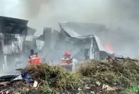 Kebakaran Bagunan di Kampung Babakan Cimareme Ngamprah Bandung Barat Kebakaran Bagunan di Kampung Babakan Cimareme Ngamprah Bandung Barat