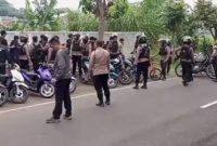 Patroli Usai Sahur, Polsek Soreang Amankan Belasan Remaja Diduga Hendak Balap Liar di Jalan Baru Sadu