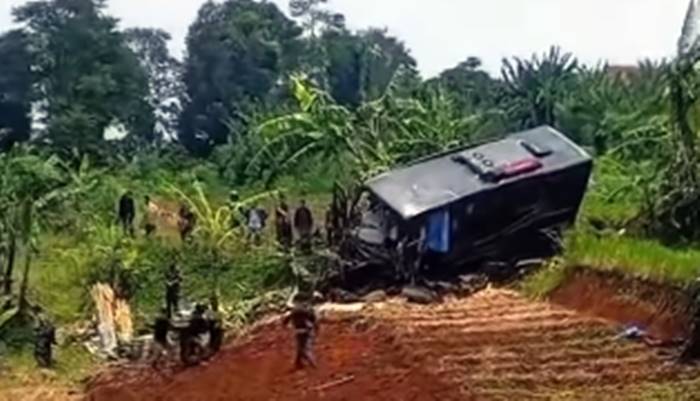 Bus Satgas Rajawali Alami Rem Blong di Cijamil Ngamprah, Puluhan Korban Dievakuasi ke Rumah Sakit